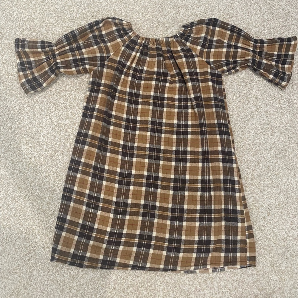 Brown quarter-length peasant sleeve Dress